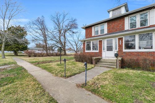 506 W Illinois St, Assumption, IL, 62510-1218 | Card Image