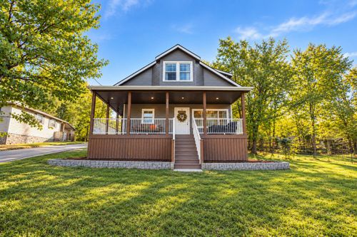702 S 6th St, Ozark, MO, 65721-9280 | Card Image