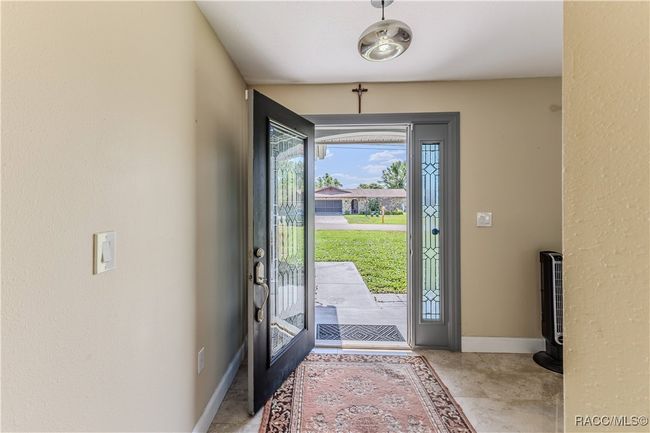 12191 Monarco Ln, House other with 3 bedrooms, 2 bathrooms and 2 parking in SPRING HILL FL | Image 8