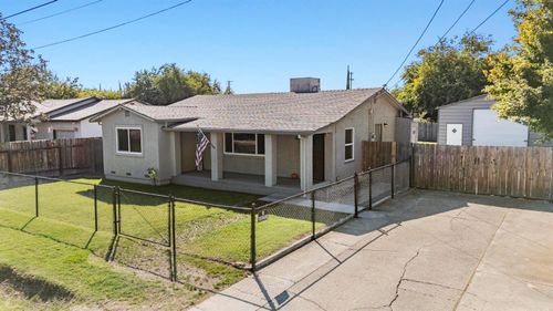 1860 15th St, Olivehurst, CA, 95961-4612 | Card Image