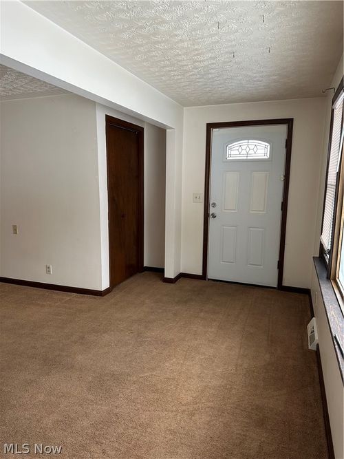 1715 Mansfield Lucas Rd, Mansfield, OH, 44903-8691 | Card Image