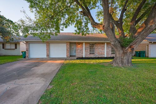 4901 Fairmoor St, Pasadena, TX, 77505-3731 | Card Image