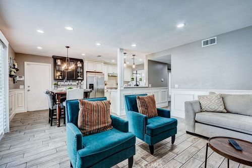 1053 Border Ave, Corona, CA, 92882-3045 | Card Image