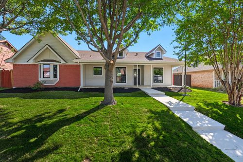 1118 Woodrow Dr, Lewisville, TX, 75067-5046 | Card Image