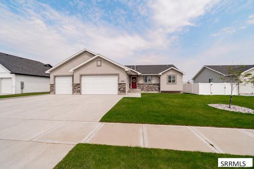 395 Rock Hill Ln, Idaho Falls, ID, 83401-6185 | Card Image