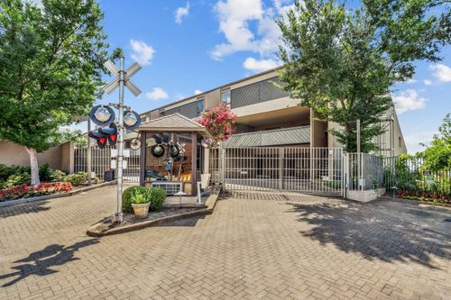 367-367 Riverbluff Pl, Memphis, TN, 38103-4130 | Card Image