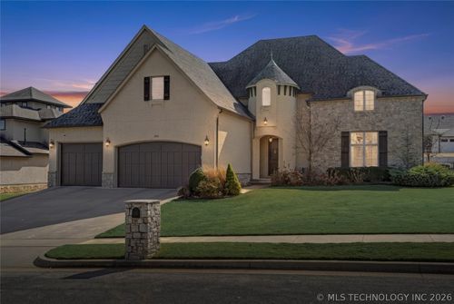 305 Decatur St, Broken Arrow, OK, 74011-3578 | Card Image