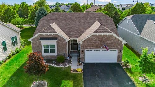 11995 Robb Ct, Huntley, IL, 60142-4507 | Card Image
