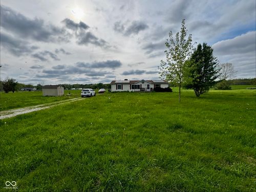 4792 W Fall Creek Rd, Crawfordsville, IN, 47933-9320 | Card Image