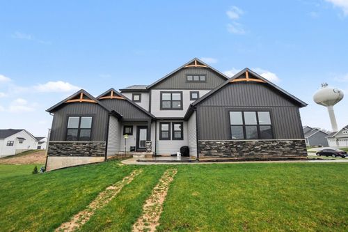 3338 Eagle Peak Ct, Jenison, MI, 49428-8794 | Card Image