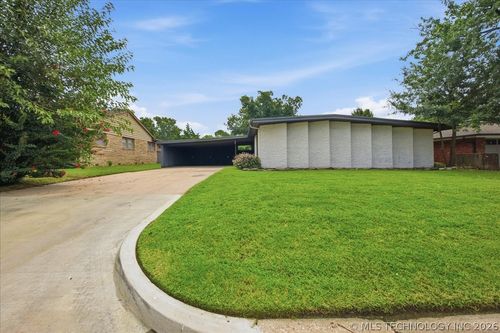 4217 Darlington Pl, Tulsa, OK, 74135-6326 | Card Image
