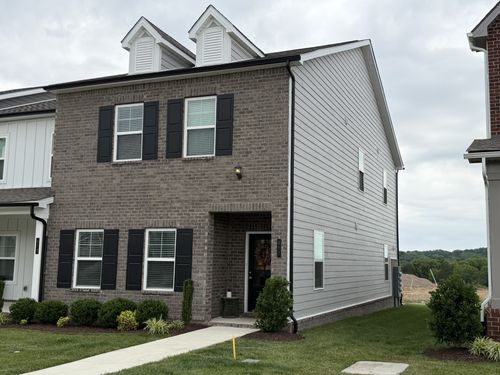 977 Nance Ln, Lebanon, TN, 37087-3933 | Card Image