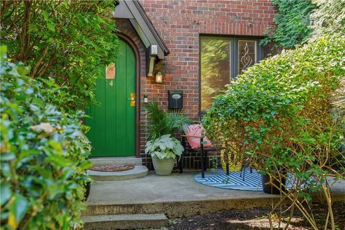 4-561 S Negley Ave, Shadyside, PA, 15232-1633 | Card Image