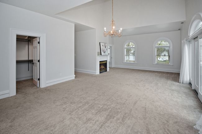 1005 Hovey Ave, House other with 3 bedrooms, 4 bathrooms and 11 parking in Normal IL | Image 51