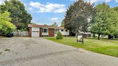 20 Lallien Dr, Bradford West Gwillimbury, ON, L0G1W0 | Card Image