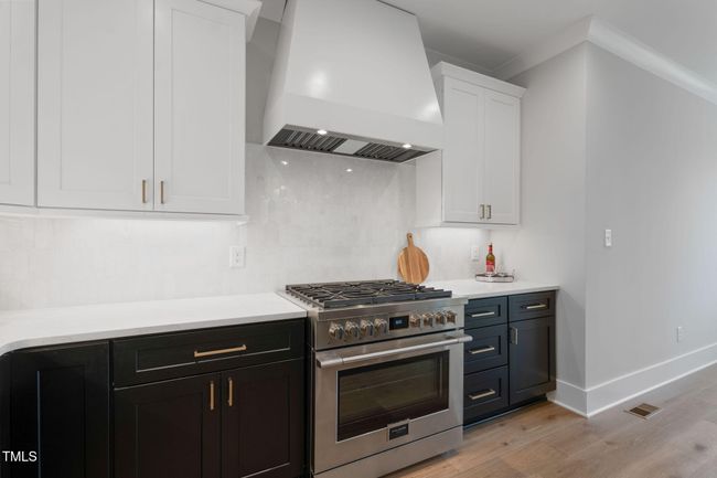 Gas Range and Custom Hood | Image 6