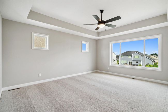 OneTenTen Homes Lanigan Isle at Amber Fields Madison Spec - Photo of Similar Home | Image 8