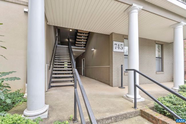 APT-3B - 745 Walker Sq, Condo with 1 bedrooms, 1 bathrooms and null parking in CHARLOTTESVILLE VA | Image 6