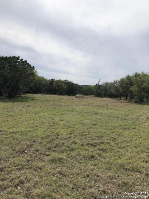 43 White Tail Run, Uvalde, TX, 78801-4780 | Card Image