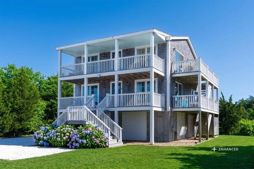 28 Beach Rd, Oak Bluffs, MA, 02557 | Card Image