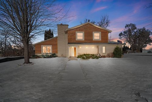 808 Lake Geneva Blvd, LAKE GENEVA, WI, 53147-2119 | Card Image