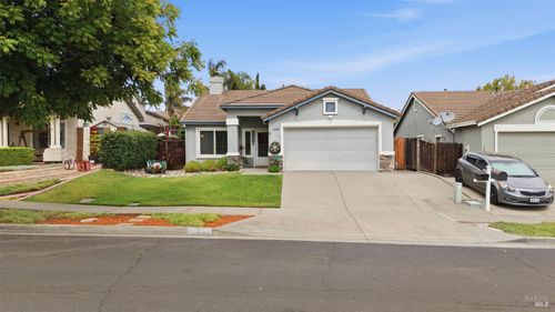4759 Canyon Hills Dr, Fairfield, CA, 94534-6421 | Card Image
