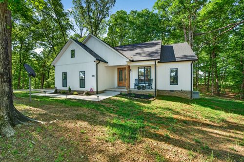 1222 Breeden Rd, Charlotte, TN, 37036-5512 | Card Image