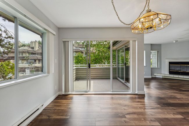 3969 Creekside Pl, Townhouse with 3 bedrooms, 2 bathrooms and 2 parking in Burnaby BC | Image 4
