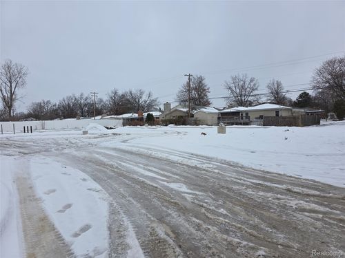 6428 N Inkster Rd, Dearborn Heights, MI, 48127-1807 | Card Image