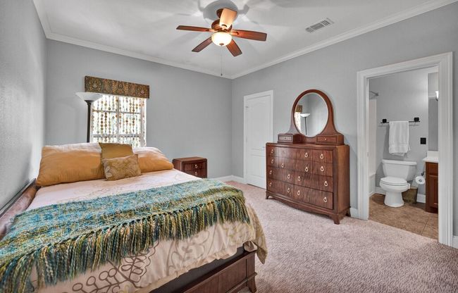 565 Lost Hunters Cyn, House other with 5 bedrooms, 5 bathrooms and 3 parking in China Spring TX | Image 37