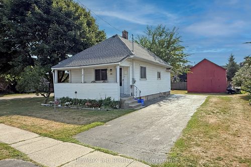 50 Stover St S, Norwich, ON, N0J1P0 | Card Image