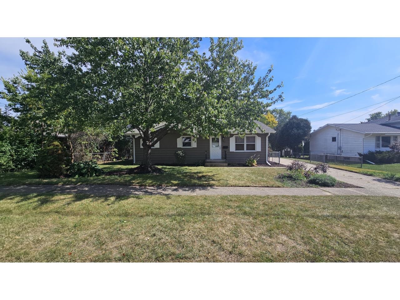 Garfield Ave, Beloit, WI 53511