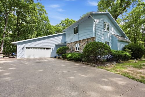 16480 Briarwood Dr, Effingham, IL, 62401 | Card Image