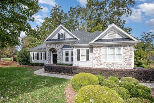 11 Kingswood Ln, Chapel Hill, NC, 27517-9013 | Card Image