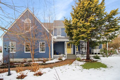 641 Middle Rd, Portsmouth, RI, 02871-2248 | Card Image