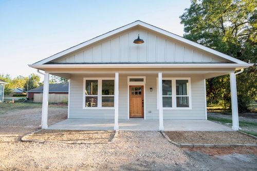 802 Walnut St, Honey Grove, TX, 75446-2049 | Card Image