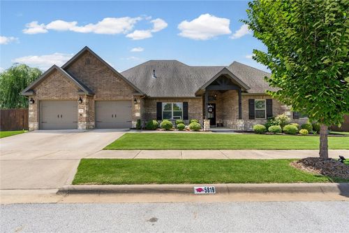 5819 W Cane Hill Drive, Fayetteville, AR, 72704 | Card Image