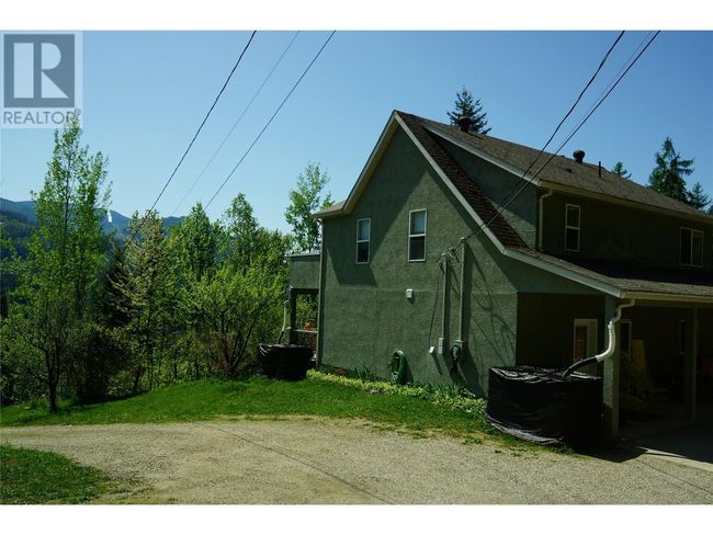 3829 Aaron Rd, House other with 2 bedrooms, 2 bathrooms and 3 parking in Bonnington BC | Image 55