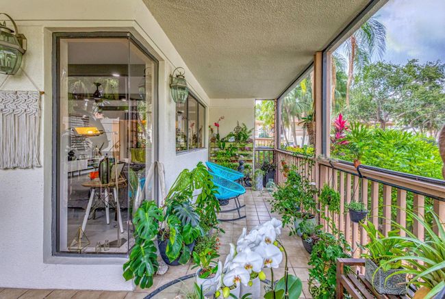 405 Brackenwood Ln S, Condo with 2 bedrooms, 2 bathrooms and null parking in Palm Beach Gardens FL | Image 36