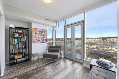 807-32 Varsity Estates Cir Nw, Calgary, AB, T3A2Y1 | Card Image