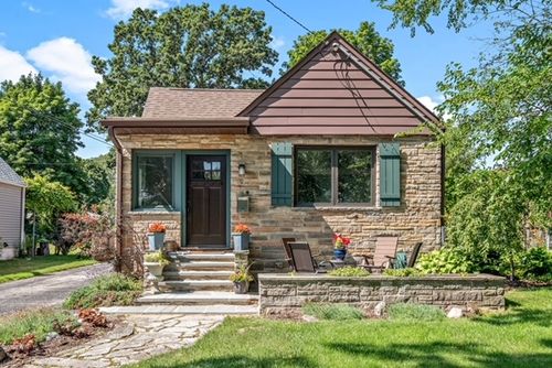 306 Ashland Ave, Highwood, IL, 60040-1104 | Card Image