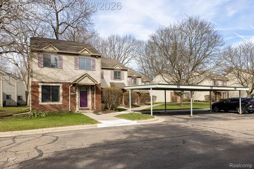 1654 River View Dr, Rochester Hills, MI, 48309-3393 | Card Image