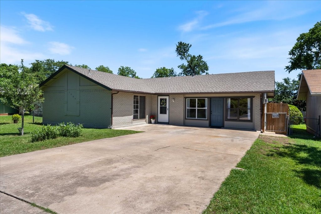 Spearson Ln, Austin, TX 78745