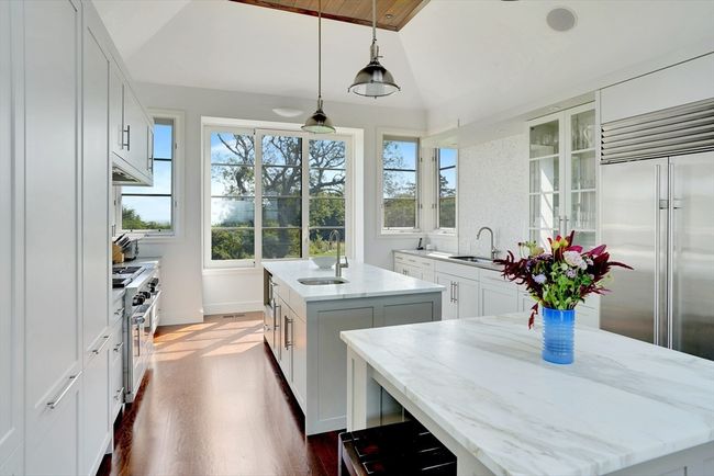 2 Squibnocket Rd, House other with 6 bedrooms, 6 bathrooms and 6 parking in Chilmark MA | Image 19