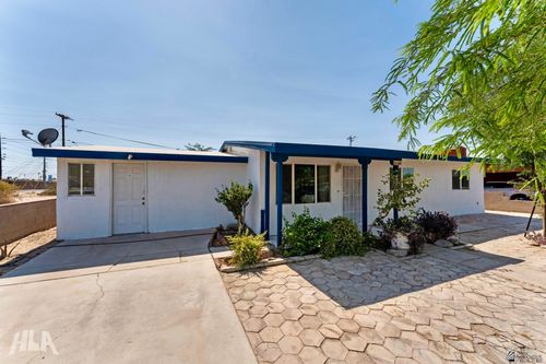 3186 S Elm St, Yuma, AZ, 85364-7908 | Card Image