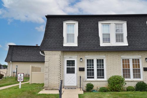 4001 W Cherrywood Lane, Brown Deer, WI, 53209 | Card Image