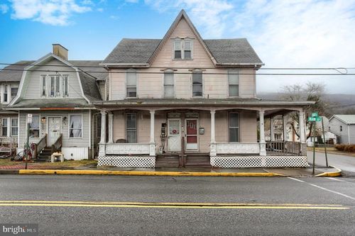 302-300-302 Main St, LYKENS, PA, 17048-1209 | Card Image
