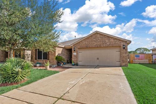 818 Marigold Rd, Baytown, TX, 77521-7008 | Card Image