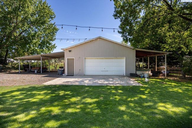 805 Babs Ave, Home with 4 bedrooms, 2 bathrooms and null parking in Benton City WA | Image 33