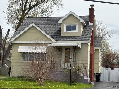 1225 N Military Rd, Niagara Falls, NY, 14304-2451 | Card Image